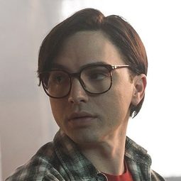 August Emerson 飾演 Jetty