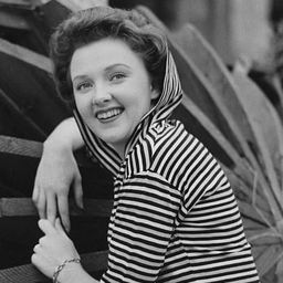 Rachel Stephens - 財神當家演員 飾演Richie's Secretary