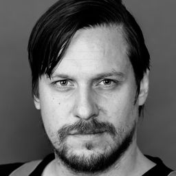 雅各奧爾曼 飾演 Sam Vanni