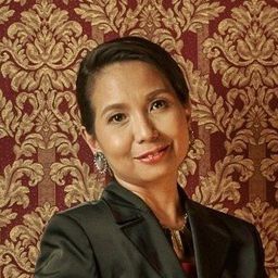 Cherry Malvar 飾演 Tandang Sora Social Worker