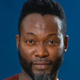 阿傑提·阿納 飾演 