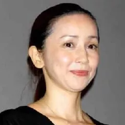 丸 純子 飾演 Yamazaki Shiori