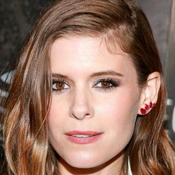 凱特·瑪拉 飾演 