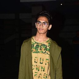 提斯·沙馬 - 打死不離歌星夢演員 飾演Chintan Parekh