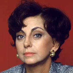 Beatriz Segall 飾演 Cléo's Mother