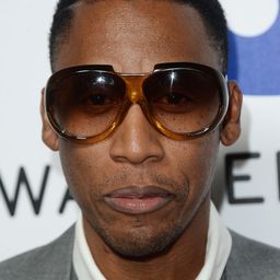 Raphael Saadiq 飾演 Self