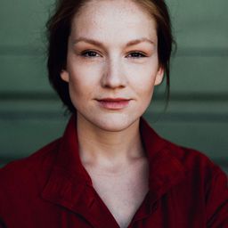 Michelle von Treuberg 飾演 Sprotte