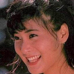 梶谷直美 飾演 Kasumi Ayanokôji