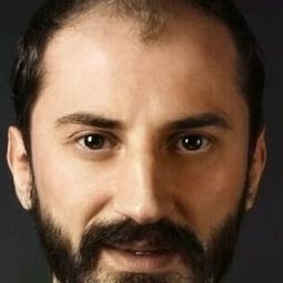 穆哈雷姆·拜拉克 飾演 Ahmet