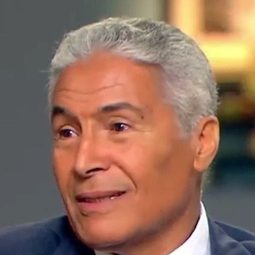 Seif El Dine - 亞歷山卓：其城其事演員 飾演Mohamed Bey