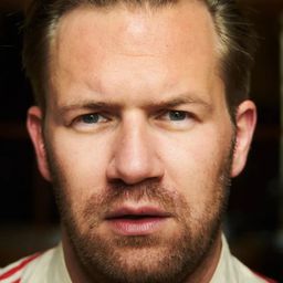 Nico Holonics 飾演 Moritz