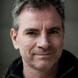 Álvaro Rudolphy 飾演 Guillermo