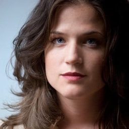 芮妮·韓佛瑞 - 真情世界演員 飾演Angle