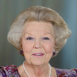 Princess Beatrix 飾演 Self (archive footage)