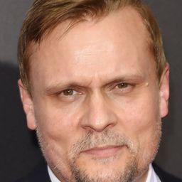 卡爾斯騰·諾爾加拉德 飾演 Dolphin Man