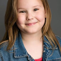 Abigail Oliver 飾演 (voice)