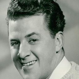 Bernard Braden - 地球失火之日演員 飾演Davis the News Editor