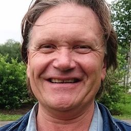 Espen Hana 飾演 Jon Sæther