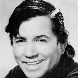 傑伊·希維赫爾斯 - 碧血金沙演員 飾演Indian Guide at Pier (uncredited)