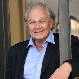 Michael König 飾演 Jürgen Zirnstein