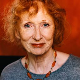 Cornelia Heyse 飾演 Marion