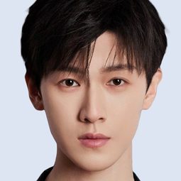 李昀銳 飾演 E Shun