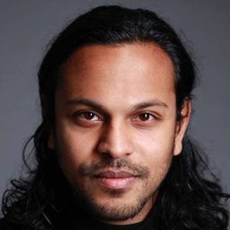 Richard Manualpillai 飾演 Malick