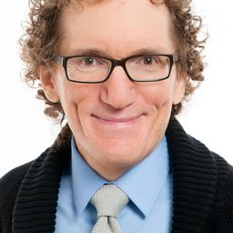 Holland MacFallister 飾演 Scandinavian Tourist