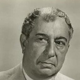 Aram Stephan - 法蘭西回憶演員 飾演Le vieux Pédret