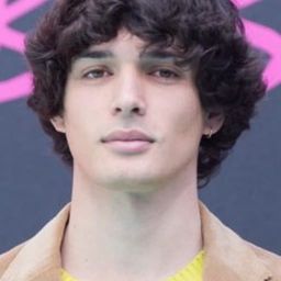 賽吉歐·羅格里 飾演 Giorgio