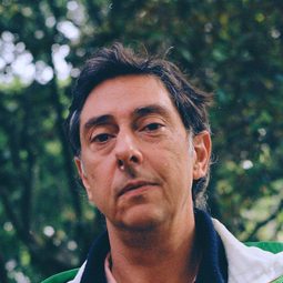 美基哥姆斯 - 逃婚緣記導演