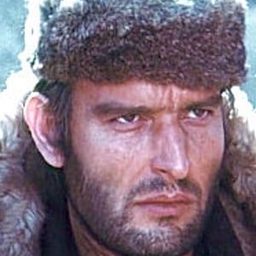 Claudio Undari 飾演 Tito