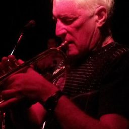 Roddy Lorimer 飾演 Himself - Trumpet