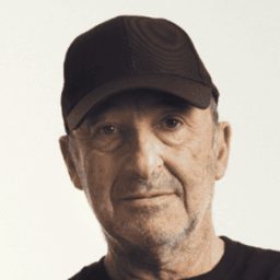 Manuel Manquiña 飾演 Atilano Bermejo