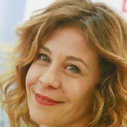 Carlotta Natoli 飾演 Marisa Cattaneo