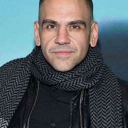 Dominic Colón 飾演 Alonso