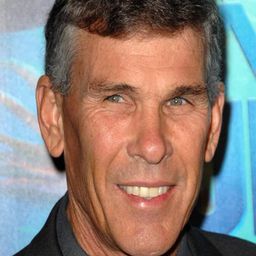 Howard Hall - 深海獵奇導演