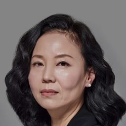 Oh Min-ae 飾演 Young-ok