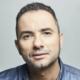 馬可·盧克 飾演 Simple Jack