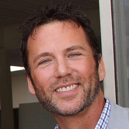 David Millbern - An Accidental Christmas演員 飾演Jason Wright