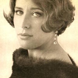 Patricia Johnson 飾演 Contessa di Coigny