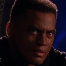 Gregory McKinney 飾演 Jax Briggs