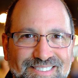 Gary Leva - Casablanca: An Unlikely Classic導演