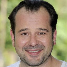 Jakub Wieczorek - 離婚我願意演員 飾演Waldek Miszczyk