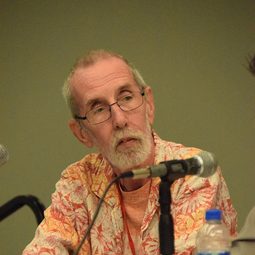 Keith Giffen - 雷神奇俠4: 愛與雷霆編劇