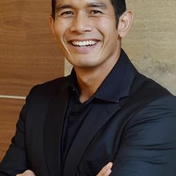 Fahrin Ahmad 飾演 Cameraman