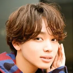 宮世琉彌 - 言の葉演員 飾演