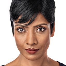 Deepti Gupta 飾演 Nidhi