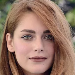 米麗婭姆·萊昂內 飾演 Clara