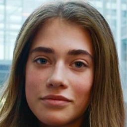 Nicoline Rubow Sharma 飾演 Pernille